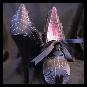 Never worn High heels striped